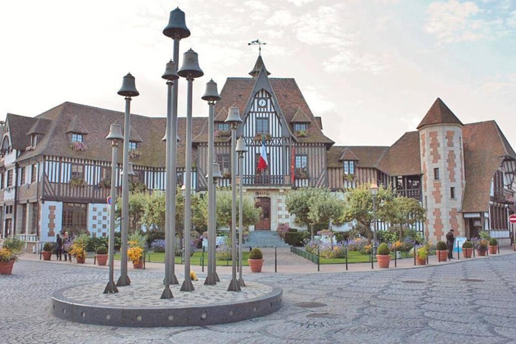 Le Cyrano, Deauville - App. T2 Proche De La Mer Dış mekan fotoğraf