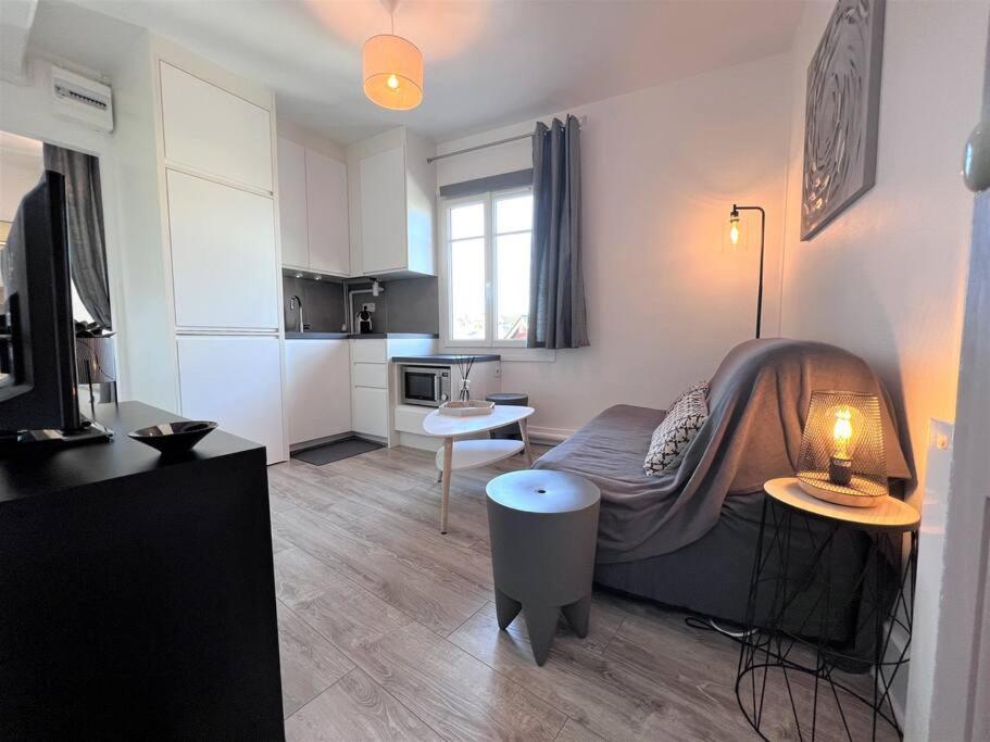 Le Cyrano, Deauville - App. T2 Proche De La Mer Dış mekan fotoğraf